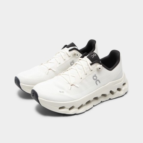 Women shoes size 9 white