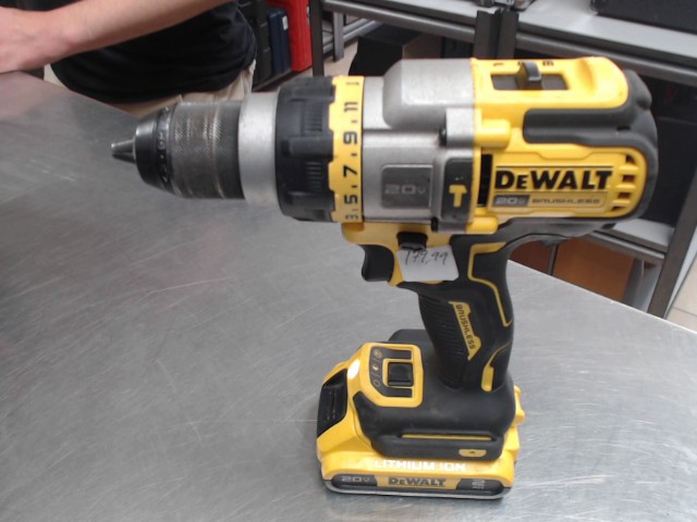 Drill dewalt avec batterie
