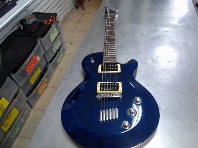 Guitare electrique dark blue