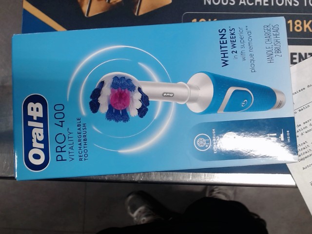 Rechargeable toothbrush