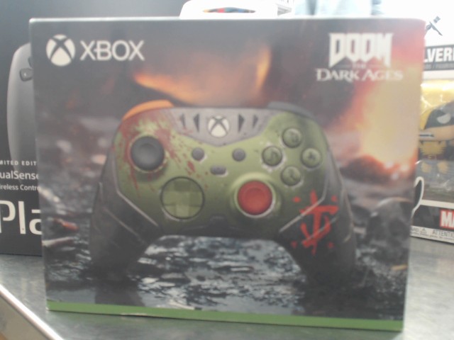 Manette xbox one/series sealed doom dark