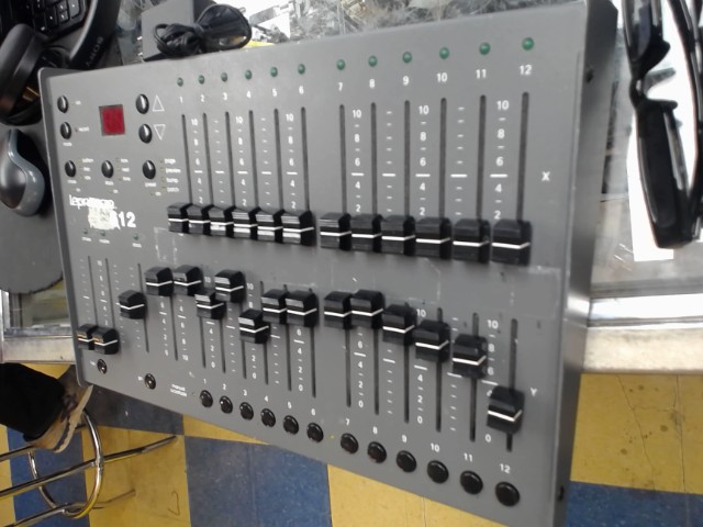 Stage lighning controler