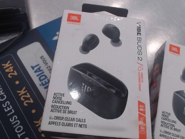 Earbuds / neuf / boite endommag�