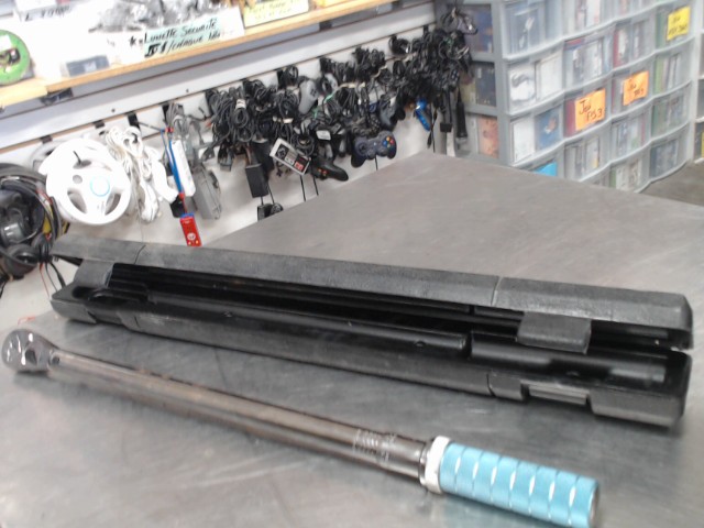 Torque wrench+case