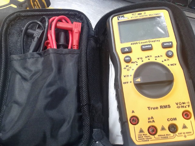 Digital multimeter + case