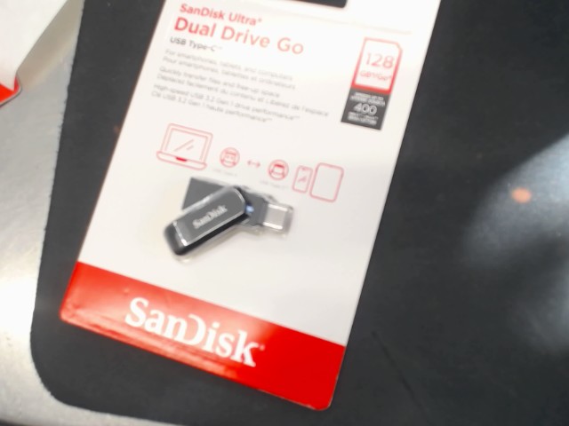 Sandisk dual drive
