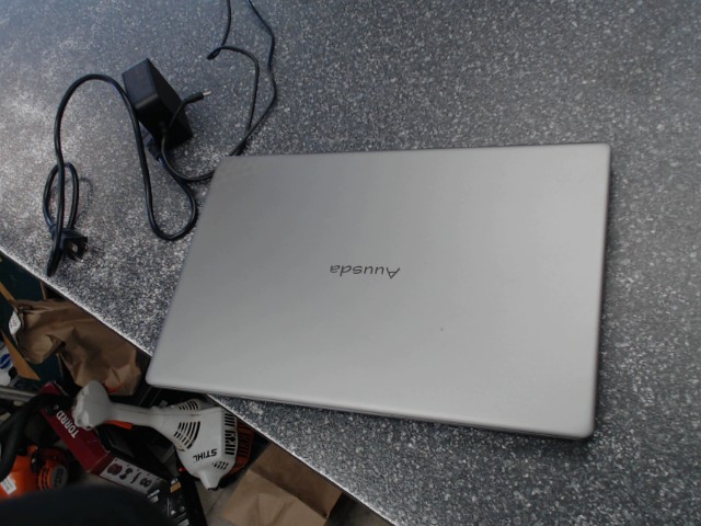 Laptop ryzen 7-5700/32gbram/1tossd