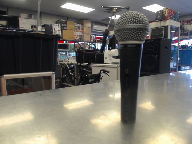 Microphone prise midi