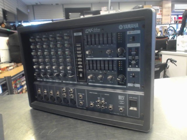Power mixer yamaha bon etat