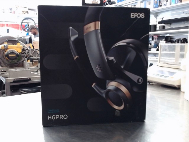 Casque d'�coute gaming + boite