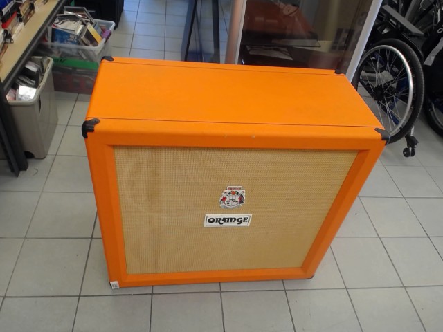 Lead guitar cabinet orange bottom