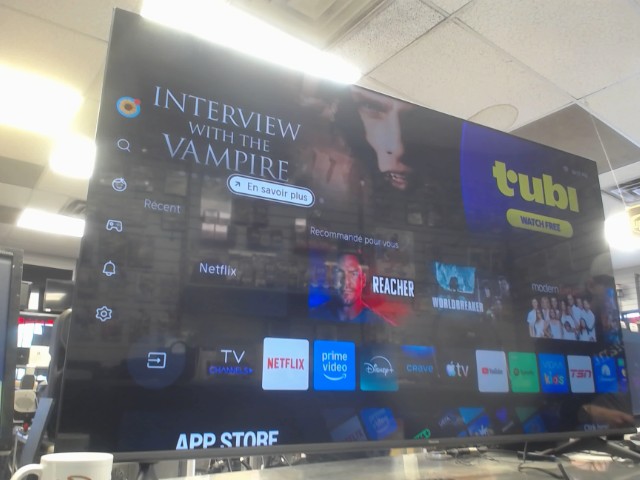Tele hisense 65 pouce