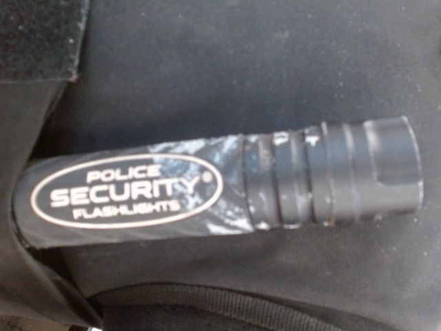 Flashlight police