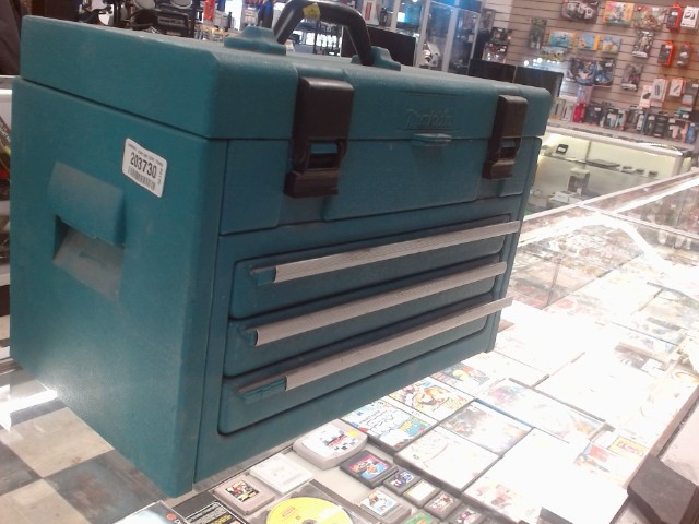 Boite makita
