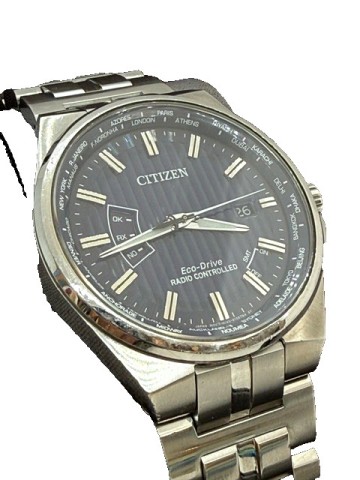 Montre eco-drive dans la boite