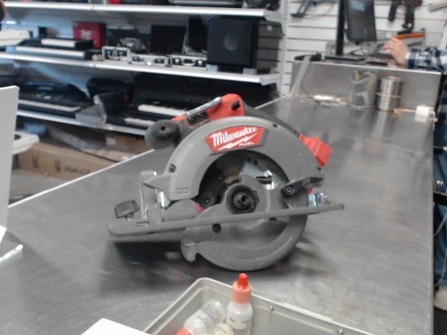 Milwaukee 6-1/2'' circular saw