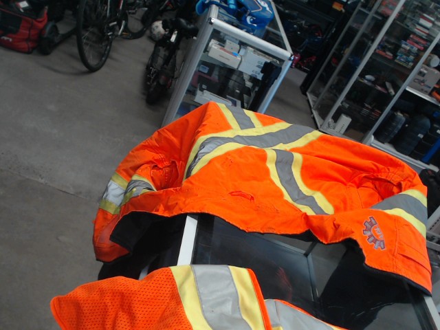 High vis vest