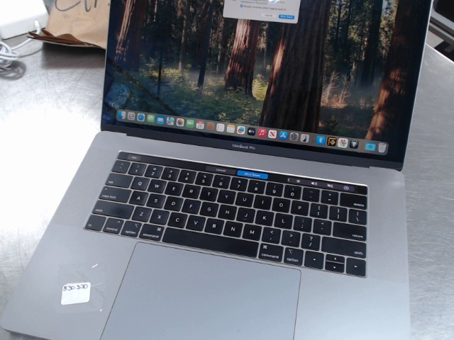 Macbook pro 32 gbram 1to + charg