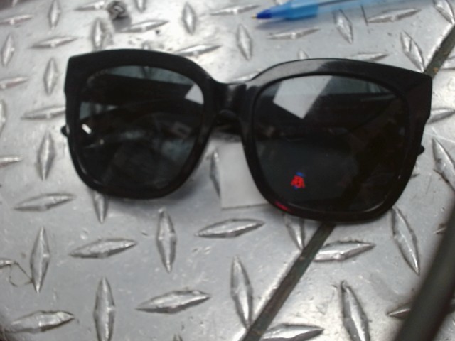 Lunette fumee gucci pour femme