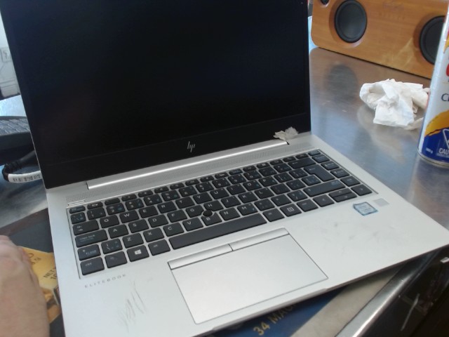 Ordi hp i5 8e gen avec chargeur
