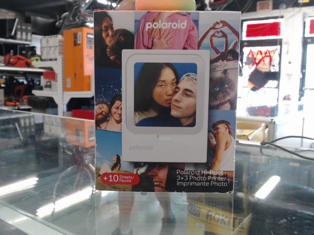 Polaroid hi-print