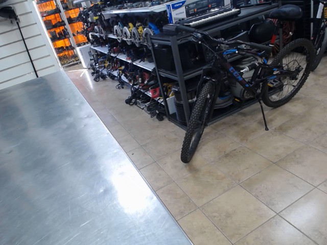 Velo double suspension/double frein disq