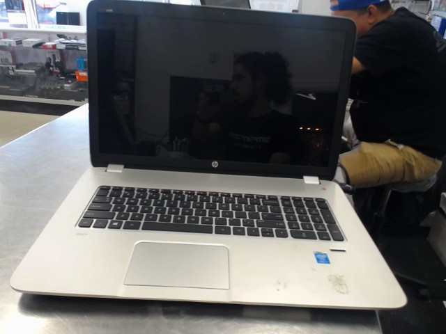 I7 4700mq 8gb ram ssd 128gb + char univ