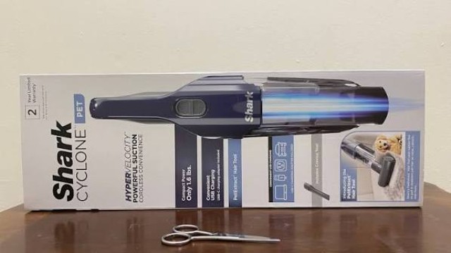 Aspirateur shark cyclone pet