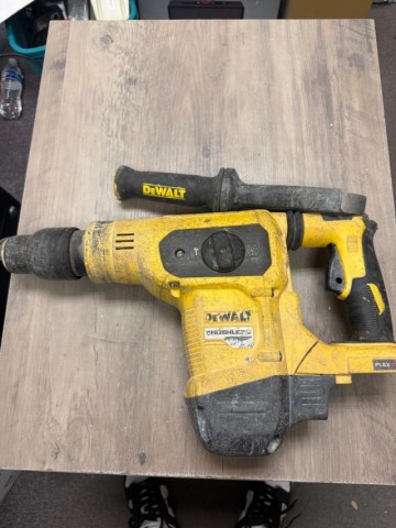 Hammer drill dewalt