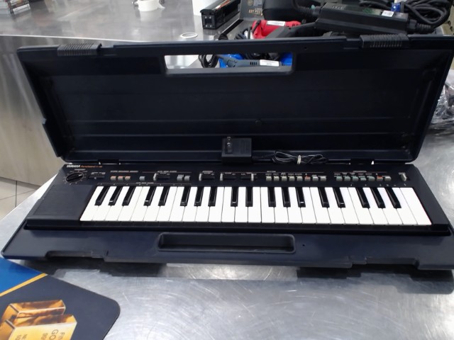 Piano avec fils