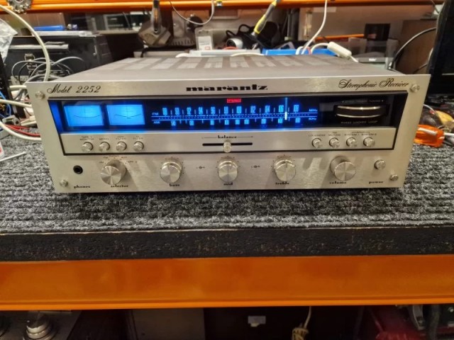 Marantz vintage receiver 2252