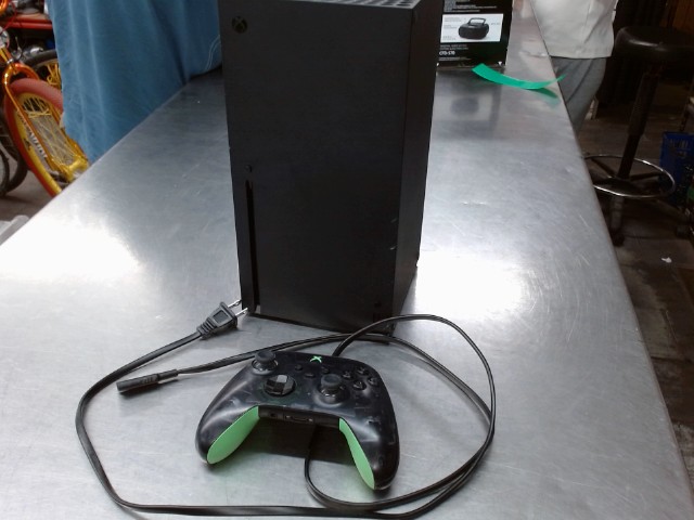 Xbox serie x avec manette