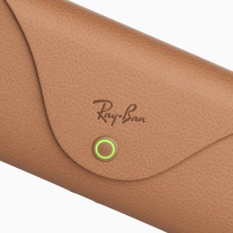 Case meta wayfarer charger