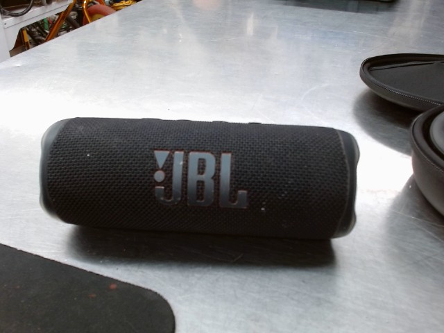 Speaker jbl flip 6 boir