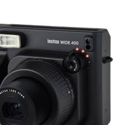 Instant camera