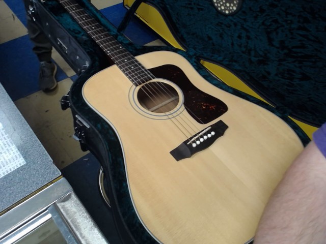 Guitare guild avec case original usa