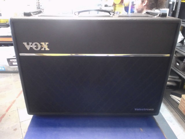 Amplificateur de guitare 120w 2x12 pouce