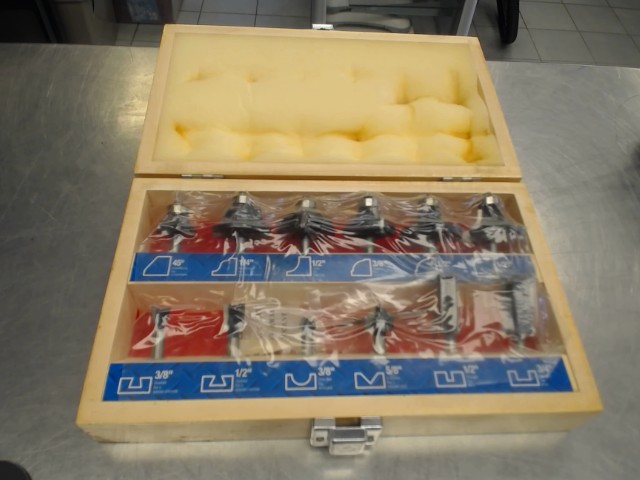 Vintage mastercraft 10piece router bit