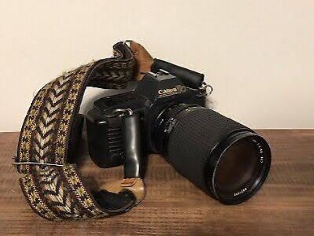 Camera argentique + etui + acc