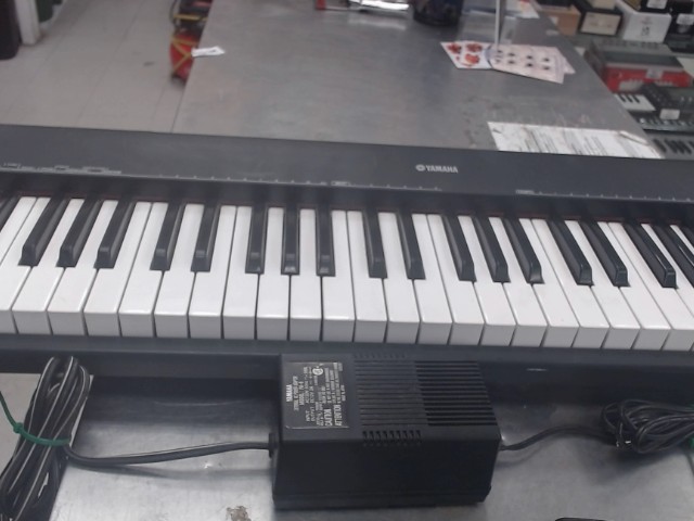 Yamaha portable grand 76 key synt+stand