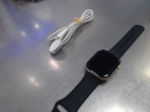 Apple watch series 10 avec chargeur