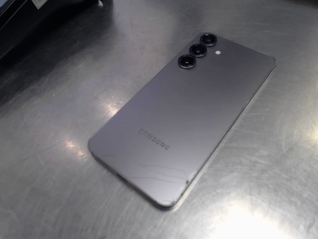 Cellulaire samsung s25 *cracked*