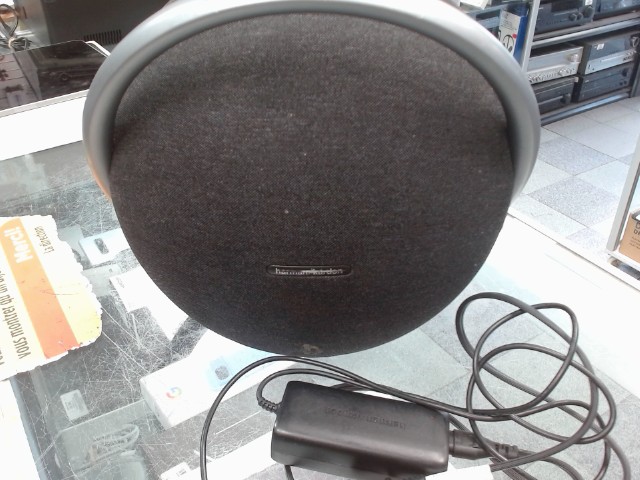 Speaker bluetooth