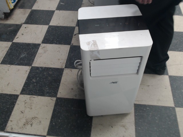 Arctic king climatiseur portable 8 000 b