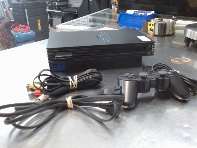 Ps2 + manette + fils (no cover lecteur)