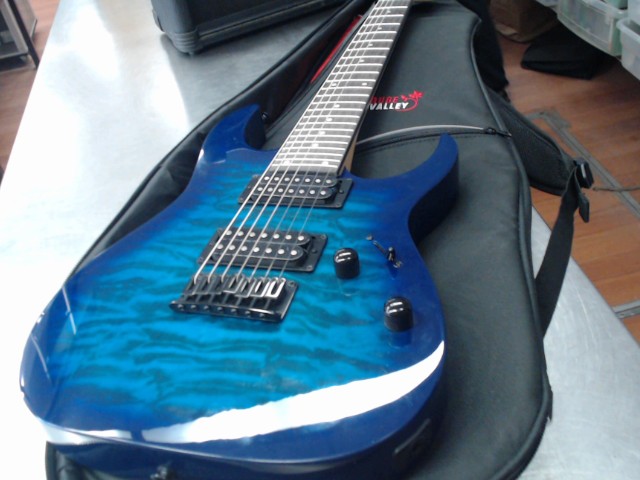 Guitar electrique 7 corde +etui