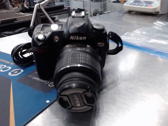 Camera + lentille 18-55mm + chg