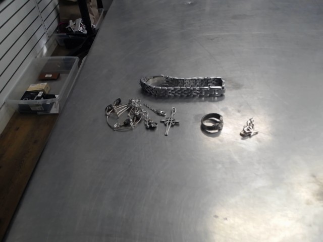 Lot de petit bijoux