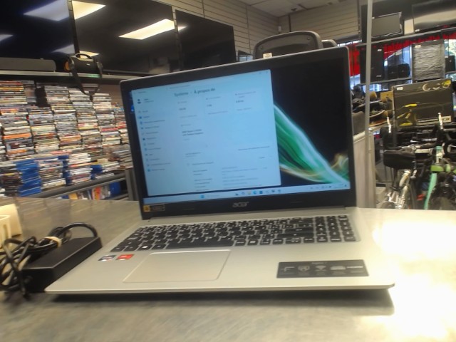 Laptop amd ryzen 3 3250u/8gb /256gb ssd