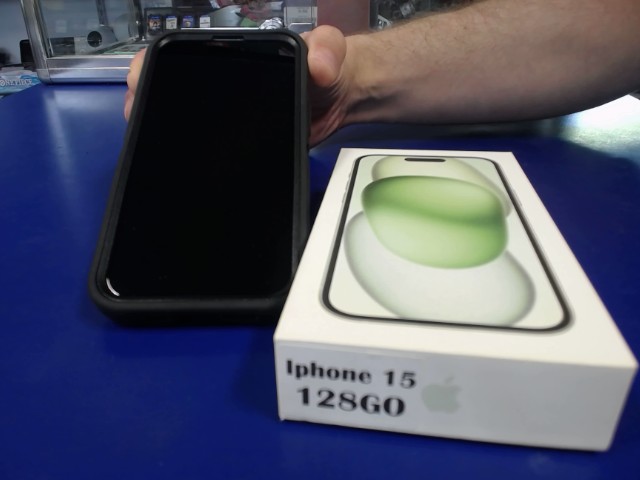 Iphone 128gb avec otterbox bat 88%